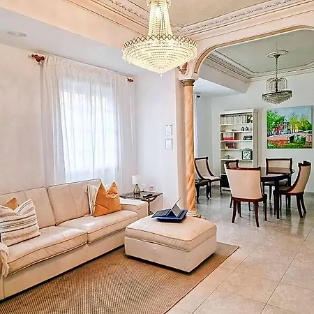 De 4*
